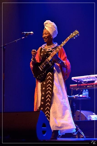 NIK_989993 Fatoumata Diawara 31-01-2019 (Zz) (p).jpg